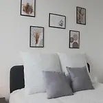 Le Carre, De Apartament *