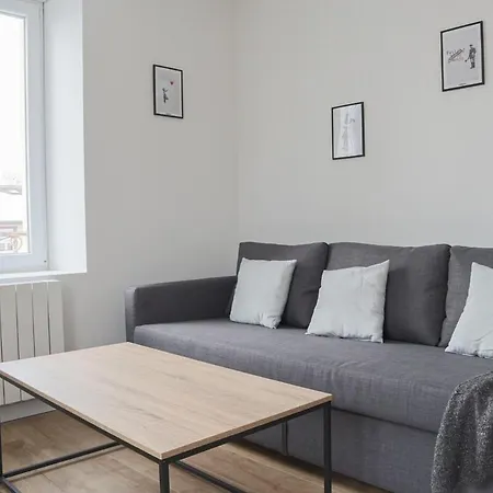 Apartman Le Carre, De