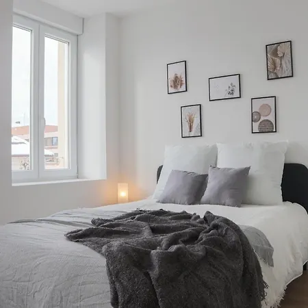 Le Carre, De Apartman *