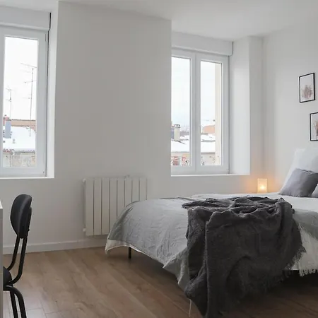 Le Carre, De Apartman